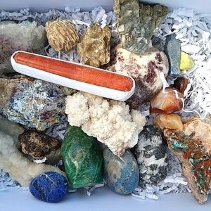 Large Specimen Crystal Rock 23 Pieces Rare- Natural Stones Gemstone Lovers